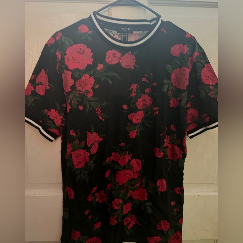 Forever 21 Men’s Black + Red Roses Shirt